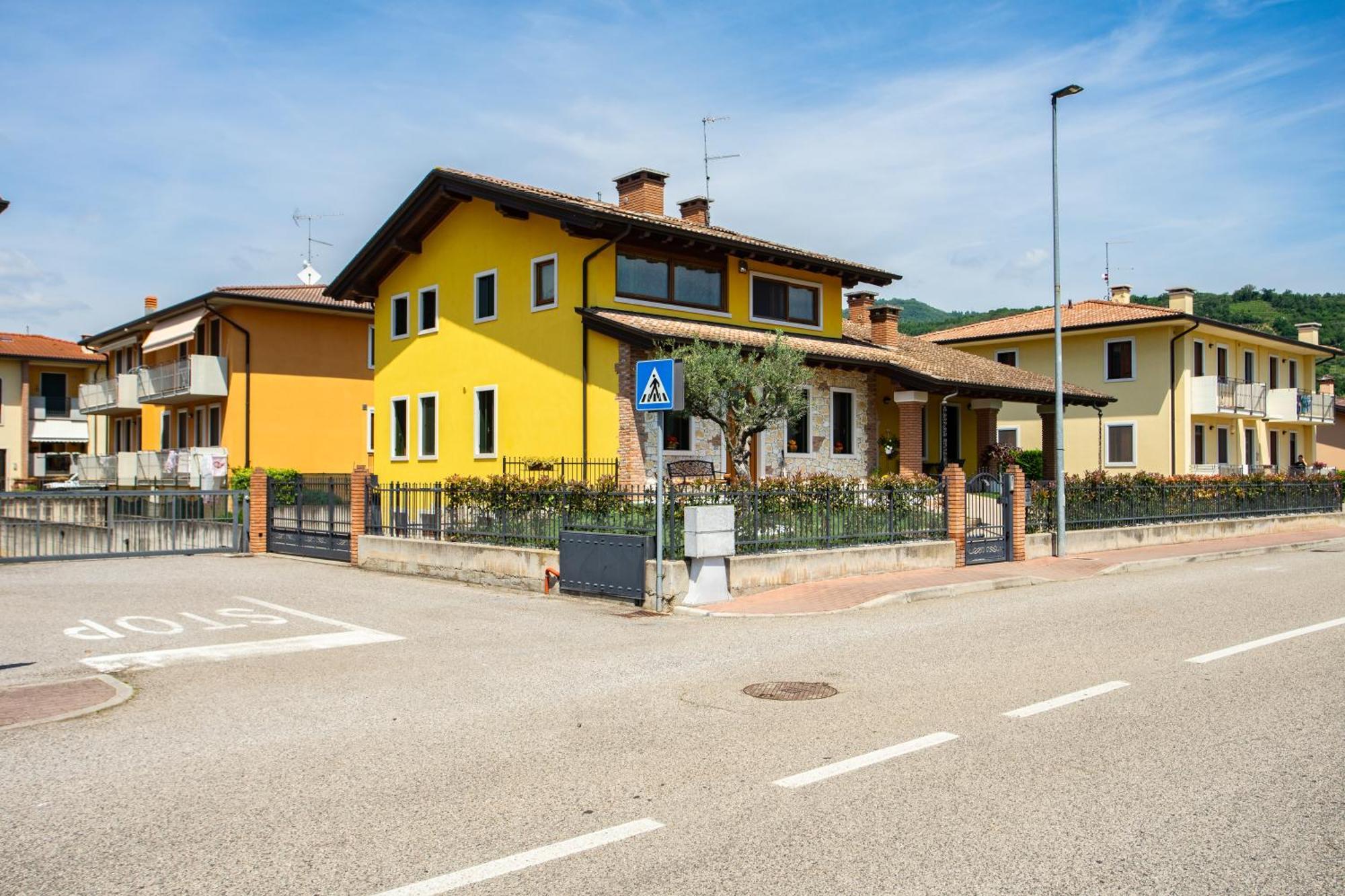 Casa Oliver Montecchia di Crosara Rum bild